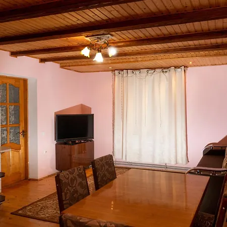 Carpathian Comfort Hotel *