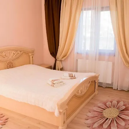 Carpathian Comfort Отель *